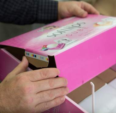 The Difference Between Cardboard Displays and Corrugated Displays